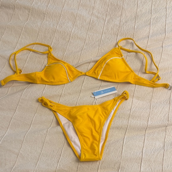 Cupshe Other - Cupshe Vibrant Yellow Bikini Set
